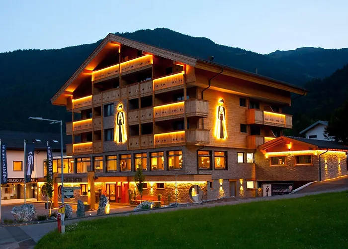 Hotel Die Montafonerin Vandans photo